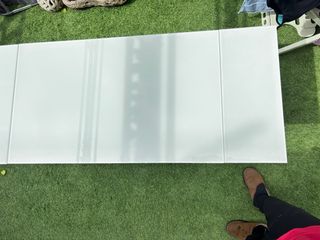 Mesa de cristal templado y aluminio