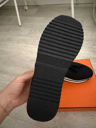 Zapatillas Michael Kors Negras y Doradas