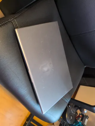 Asus VivoBook X512FA i5 8265U Plata