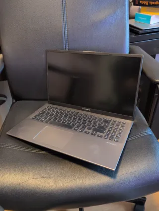 Asus VivoBook X512FA i5 8265U Plata