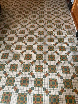 Suelo hidráulico antiguo