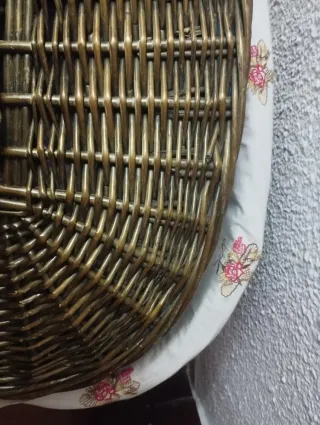 Canasta de mimbre con tapa