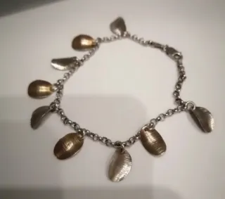 Pulsera Plata con Colgantes Ovalados