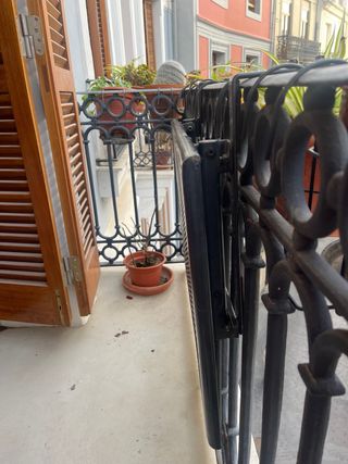 Mesa plegable para balcón