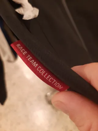 Impermeable Alfa Romeo Racing F1 Team