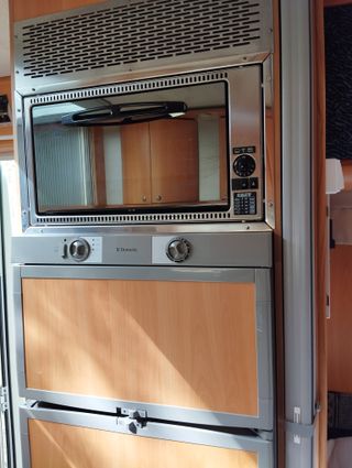 Autocaravana perfilada 6.5m pilote p650 impecable