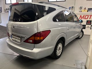 SsangYong Rodius 270 XDi 165 caballos