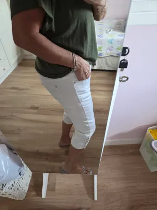 Pantalones blancos capri