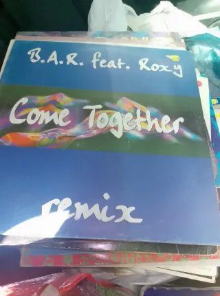 Vinilo B.A.R. feat. Roxy - Come Together Remix