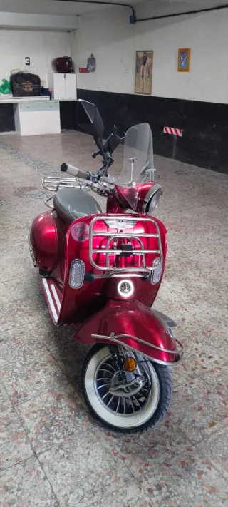 Moto Scooter Roja 125cc
