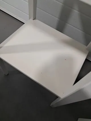 Dos mesitas de noche IKEA blancas