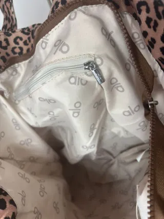 Mala Alo com padrão leopardo
