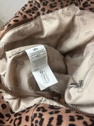 Mala Alo com padrão leopardo