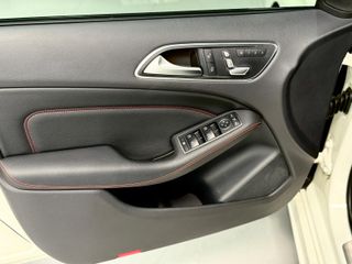 MERCEDES-BENZ Clase B 200 CDI AMG Line 135cv