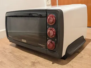 Horno eléctrico ventilado compacto Delonghi