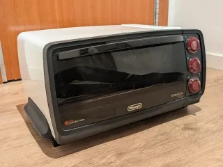Horno eléctrico ventilado compacto Delonghi