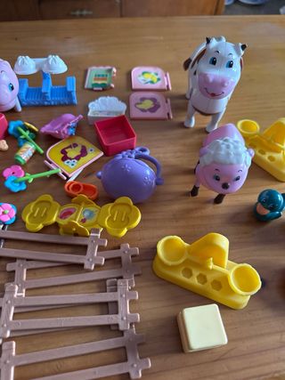 Lote de figuras y accesorios Pin y Pon