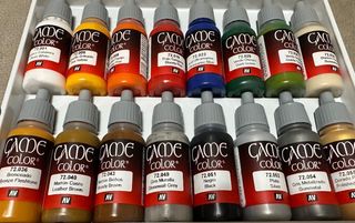 Vallejo Game Color Set 16 Pinturas Acrílicas