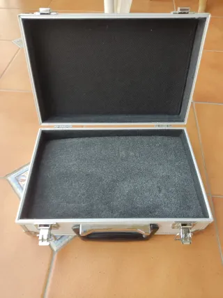 Maletín multiusos plateado