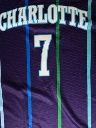 camiseta de knueppel de charlotte (XL)