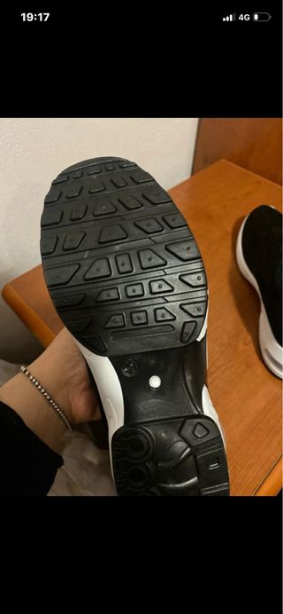 Scarpe nere fashion leggere nuove
