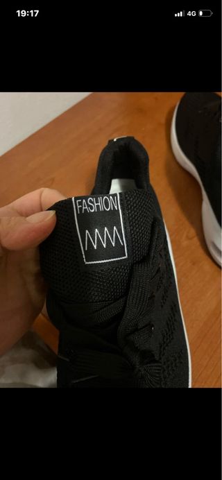 Scarpe nere fashion leggere nuove