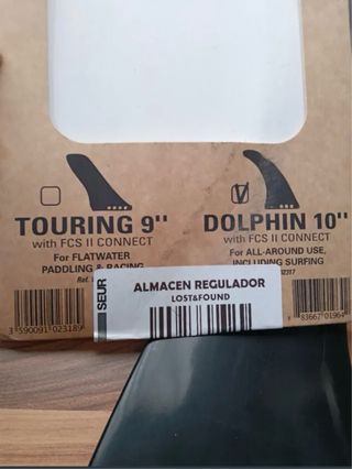 Cerradura de puerta con retenedor