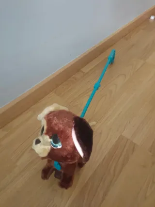 Perro de juguete para pasear