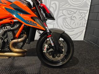 KTM 1290 SUPERDUKE R 2022  14700KMS