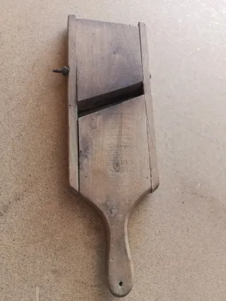 Mandolina de madera antigua