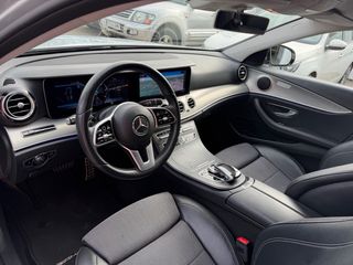 Mercedes-Benz Clase E 220d Amg line