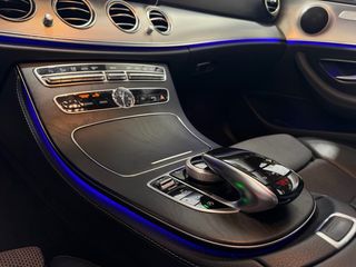 Mercedes-Benz Clase E 220d Amg line