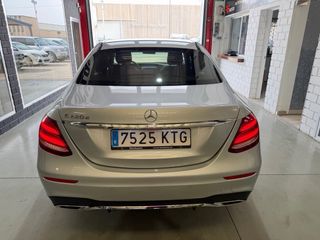 Mercedes-Benz Clase E 220d Amg line