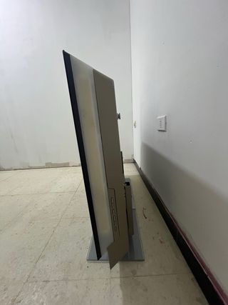 Televisión Philips Cineos Negra y Plateada