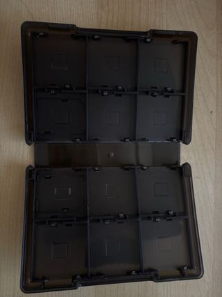 Nintendo 3DS XL Negra y Plateada