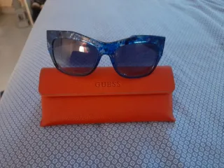 Gafas de sol Guess azules