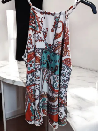 Top tirantes estampado paisley