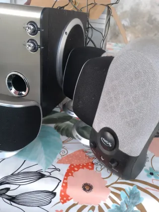 Altavoces Trust 5.1 Surround SP-6250K