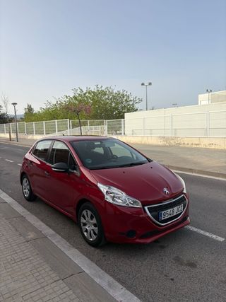 Peugeot 208 2015