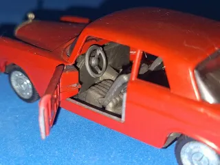 Mercedes 250 Coupé Auto Pilen 1:43