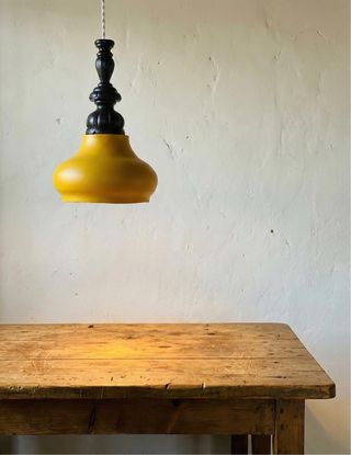 Lámpara colgante cerámica y madera