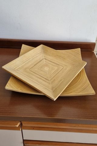 2 Piatti Quadrati in Legno Naturale