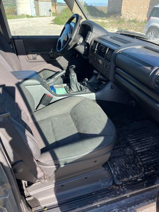 Land Rover Discovery 2003