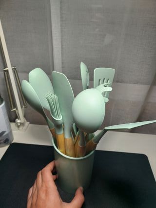 Set Utensili da Cucina in Silicone e Legno