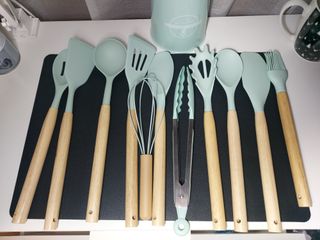 Set Utensili da Cucina in Silicone e Legno