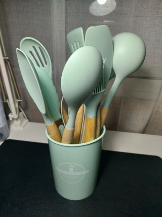 Set Utensili da Cucina in Silicone e Legno