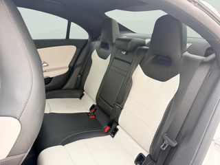 Mercedes-Benz CLA CLA 200