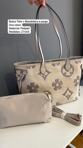 Bolso de mano beige y gris con estampado