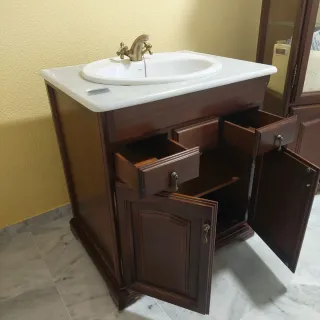 Mueble de baño madera y mármol