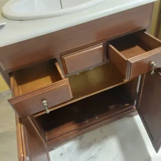 Mueble de baño madera y mármol